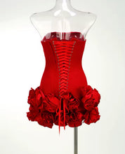 Load image into Gallery viewer, ROBYNN NESBITT Ruffle Floral Mini Dress