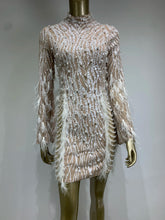 Load image into Gallery viewer, BALLIE Pearl Feather Mini
