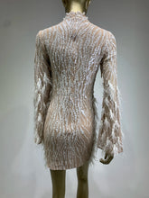 Load image into Gallery viewer, BALLIE Pearl Feather Mini
