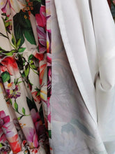 Load image into Gallery viewer, VESTIA Floral Midi Dress
