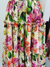 Load image into Gallery viewer, VESTIA Floral Midi Dress
