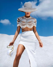 Load image into Gallery viewer, PEARLA Shawl
