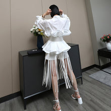 Load image into Gallery viewer, MILLETTIA Ruffle Lantern Top
