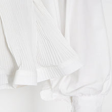Load image into Gallery viewer, MILLETTIA Ruffle Lantern Top
